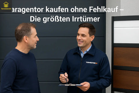 Fachberater erklärt Kunde die Auswahl eines neuen Garagentors