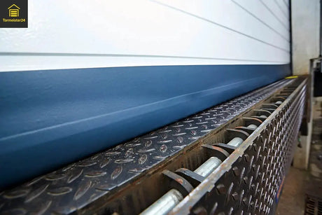 Magnetische Spaltabdichtung am Sektionaltor – Schutz vor Zugluft und Energieverlust